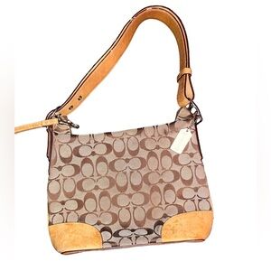 Coach Shoulder bag